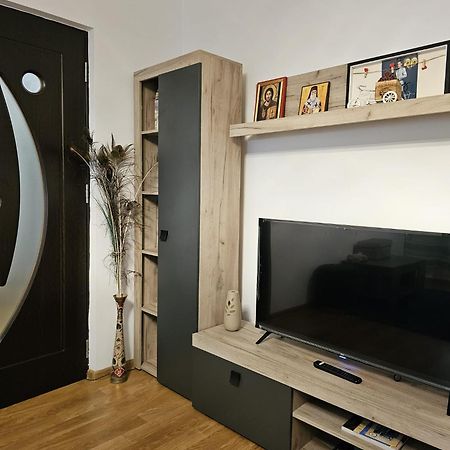 Mony Apartaments Roman Екстер'єр фото